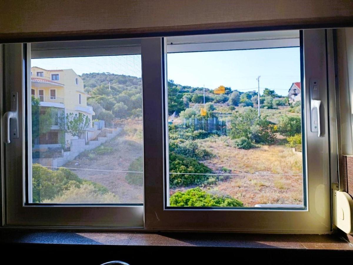 Petros House Artemis - Near The Airport Villa Bagian luar foto